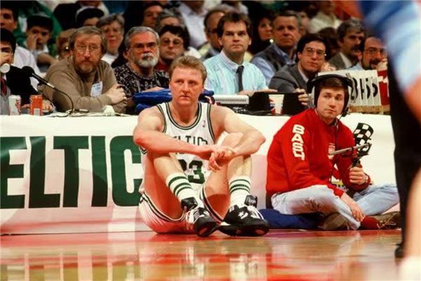 两翼快攻 两翼快攻